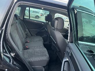 Volkswagen Tiguan 2.0 TSI 4Motion Highline Business R picture 12