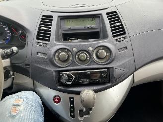 Mitsubishi Grandis 2.4-16V Intense 6p. picture 18