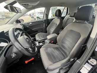 Volkswagen Golf 1.2 TSI Highline picture 16