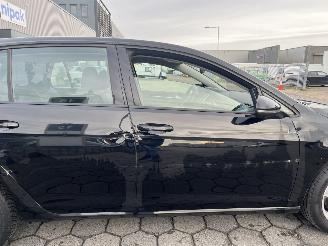 Volkswagen Golf 1.2 TSI Highline picture 11