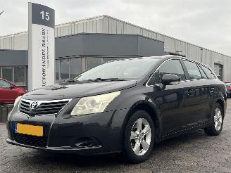 Unfallwagen Toyota Avensis Wagon 1.6 VVTi Comfort 2009/9