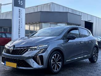 uszkodzony samochody osobowe Renault Clio 1.0 TCe 90 GPF techno 2024/9