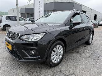 krockskadad bil auto Seat Arona 1.0 TSI Style Business Intense 2021/1