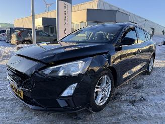 Schadeauto Ford Focus Wagon 1.0 EcoBoost Trend Edition Business 2019/5