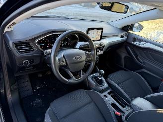 Ford Focus Wagon 1.0 EcoBoost Trend Edition Business picture 17