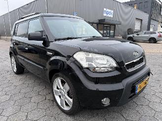 damaged passenger cars Kia Soul 1.6 X-ecutive 2009/11
