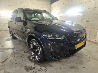 uszkodzony samochody osobowe BMW iX3 M sport High Executive 80 kWh 2022/12