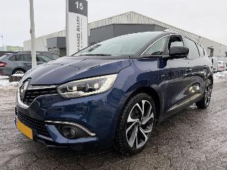 damaged passenger cars Renault Scenic 1.3 TCe Bose 2019/12