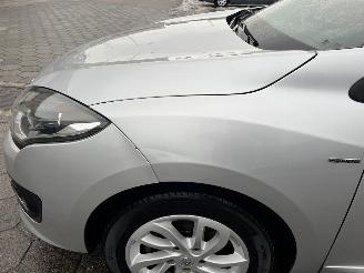 Renault Mégane Estate 1.2 TCe Limited picture 9