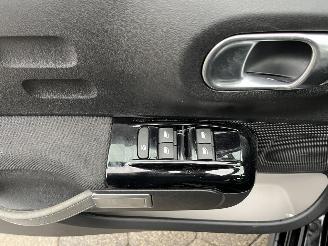 Citroën C3 1.2 PureTech Shine picture 17