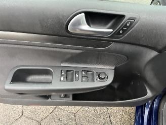 Volkswagen Golf 1.6 FSI Comfortline Business picture 14