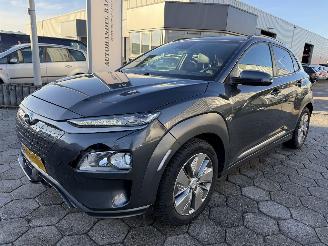 Unfallwagen Hyundai Kona EV Fashion 64 kWh 2020/1