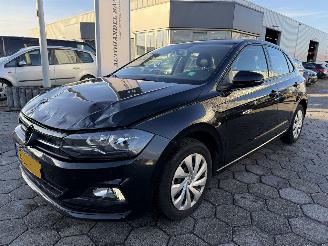 damaged passenger cars Volkswagen Polo 1.6 TDI Comfortline 2019/6