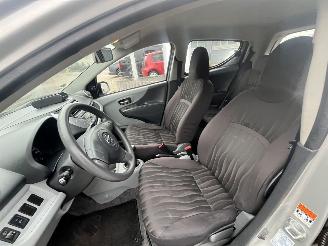 Nissan Pixo 1.0 Acenta picture 12