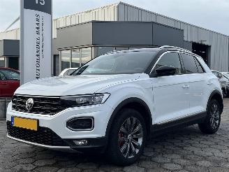 Schadeauto Volkswagen T-Roc 1.0 TSI Sport 2019/1
