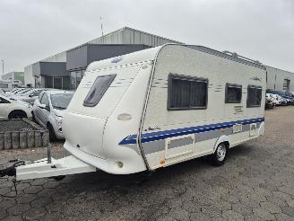 Vaurioauto  caravans Hobby  30 Excellent Easy 2003/5