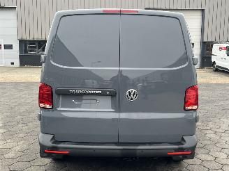 Volkswagen Transporter 2.0 AUTOMAAT L1H1 110KW picture 5