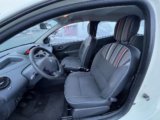 Renault Twingo 1.2 16V Authentique picture 13
