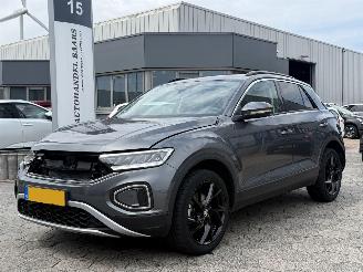 Coche accidentado Volkswagen T-Roc 1.0 TSI Life Edition 2024/10