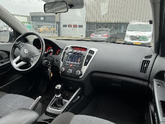 Kia Cee d 1.4 CVVT X-ecutive picture 11