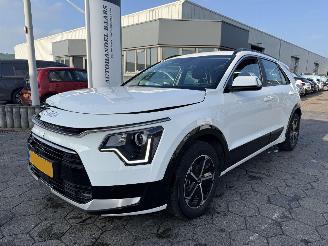 skadebil auto Kia Niro 1.6 GDi Hybrid DynamicLine 2024/7