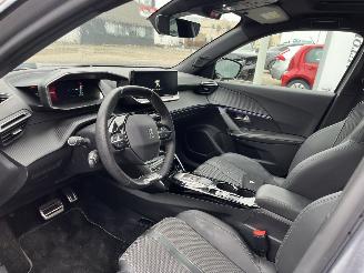 Peugeot e-2008 EV GT 50 kWh picture 11