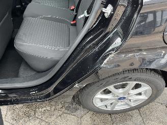 Ford Fiesta 1.0 EcoBoost Titanium picture 13