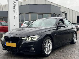 damaged passenger cars BMW 3-serie 318i M Sport Edition AUTOMAAT 2018/10