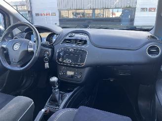 Fiat Punto 0.9 TwinAir Sport picture 11