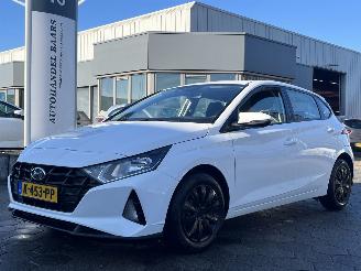 uszkodzony samochody osobowe Hyundai I-20 1.2 MPI Comfort 2021/1