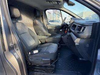 Renault Trafic 2.0 dCi 110 T30 L2H1 Comfort picture 14