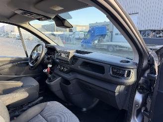 Renault Trafic 2.0 dCi 110 T30 L2H1 Comfort picture 15