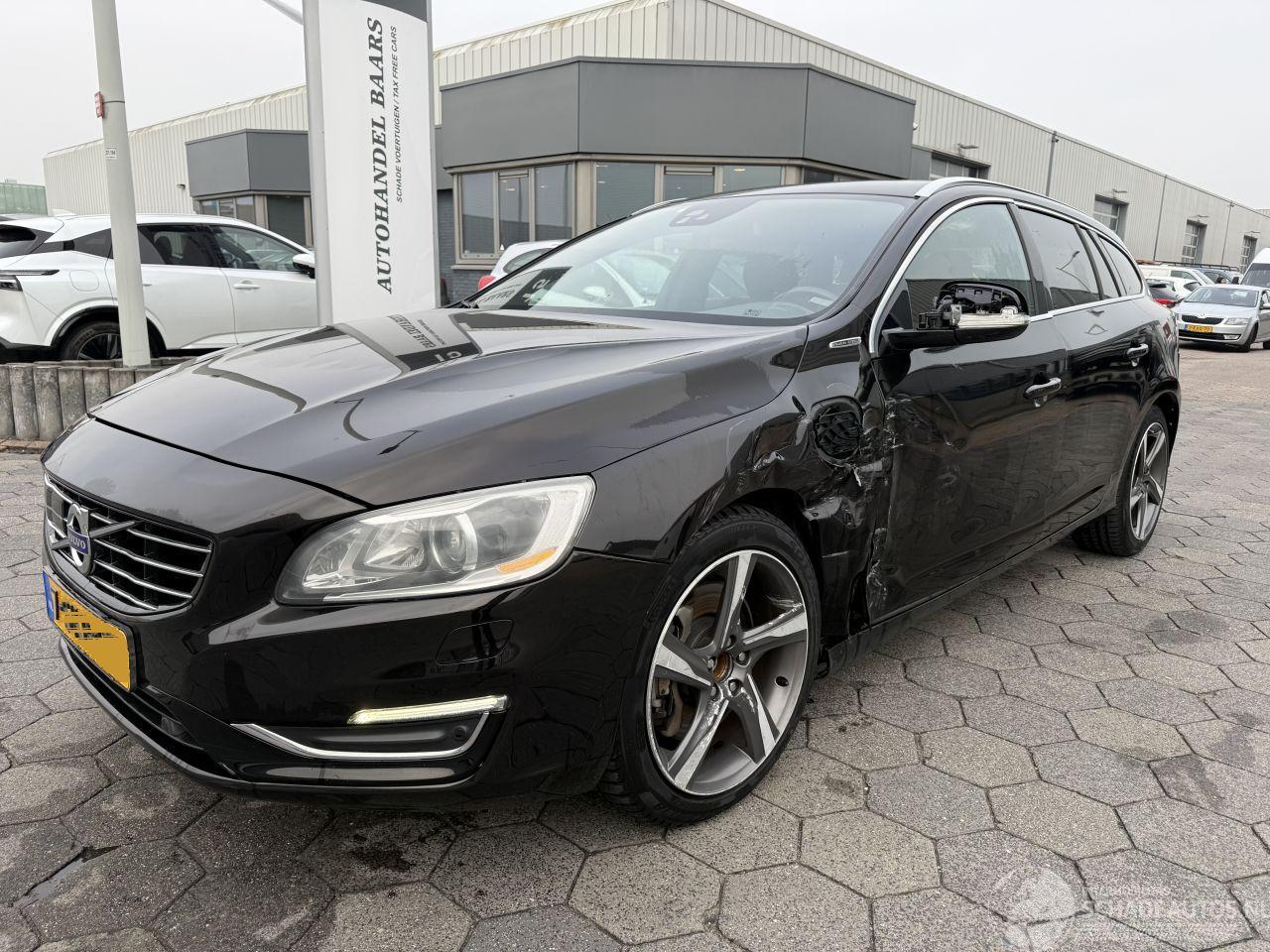 Volvo V-60 2.4 D6 AWD Plug-In Hybrid Summum