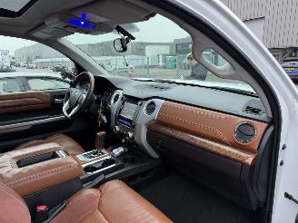 Toyota Tundra 5.7 V8 Double Cab picture 15