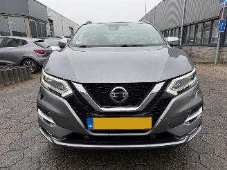 Nissan Qashqai 1.3 DIG-T Tekna picture 2