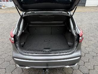 Nissan Qashqai 1.3 DIG-T Tekna picture 12