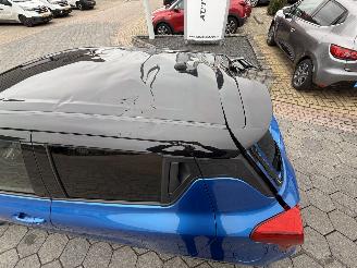 Suzuki Swift 1.4 Sport Smart Hybrid picture 11