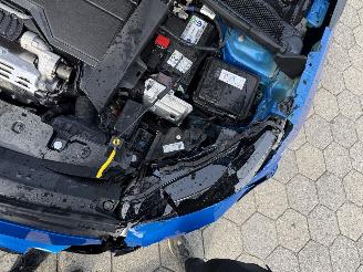 Peugeot 2008 1.2 Hybrid 136 GT picture 9