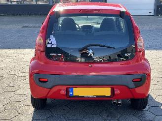 Peugeot 107 1.0-12V XR picture 5