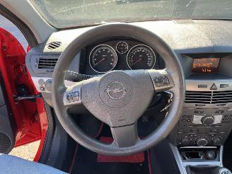 Opel Astra 1.6 Edition picture 13