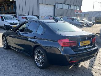 BMW 3-serie 320i Corporate Lease High Executive picture 6