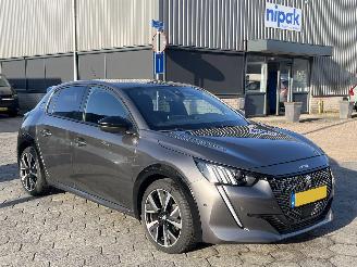 Peugeot 208 1.2 PureTech GT AUTOMAAT picture 3