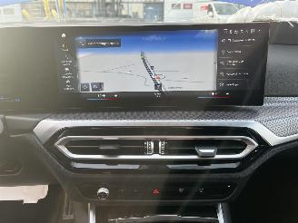 BMW 3-serie 330e M xDrive pano picture 23