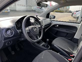 Volkswagen Up! 1.0 picture 15