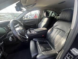 BMW 5-serie 530d xDrive High Executive picture 18