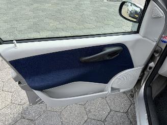 Fiat Punto 1.4-16V Dynamic picture 8