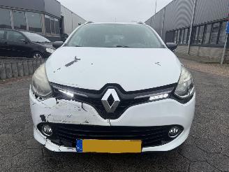 Renault Clio Estate 0.9 TCe Night&Day picture 2