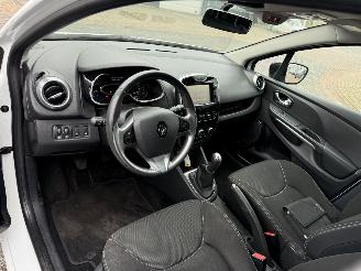 Renault Clio Estate 0.9 TCe Night&Day picture 14