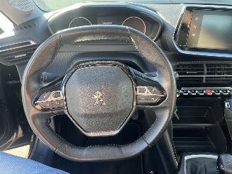 Peugeot 208 1.2 PureTech Active picture 16