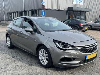 Opel Astra 1.0 Online Edition picture 3